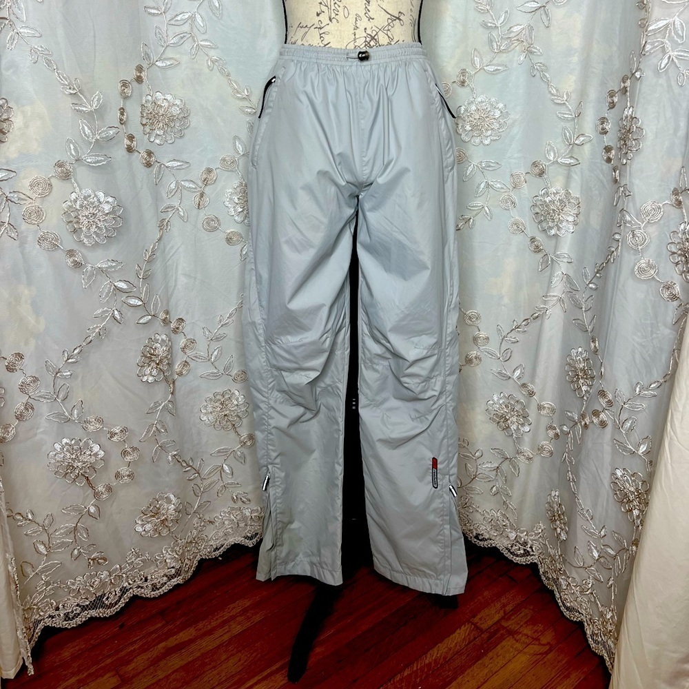 Reebok size S, gray ski pants. ￼